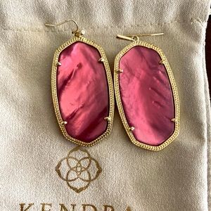 🔥SOLD🔥 NWOT Kendra Scott Danielle